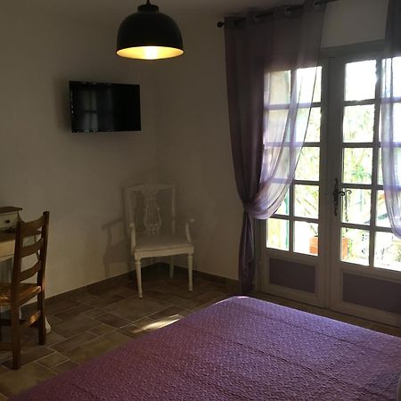 Mas De La Pinede Ex-Les Arbousiers Bed and Breakfast Bollène Δωμάτιο φωτογραφία